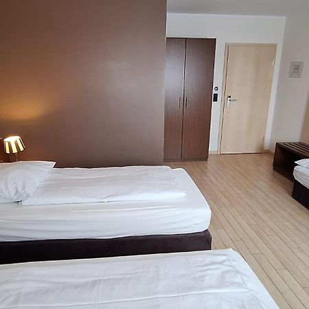 Haus Fabry Hotell Hilden Exteriör bild