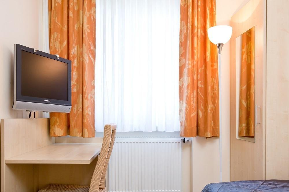Haus Fabry Hotell Hilden Rum bild