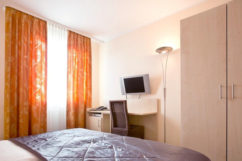 Haus Fabry Hotell Hilden Rum bild