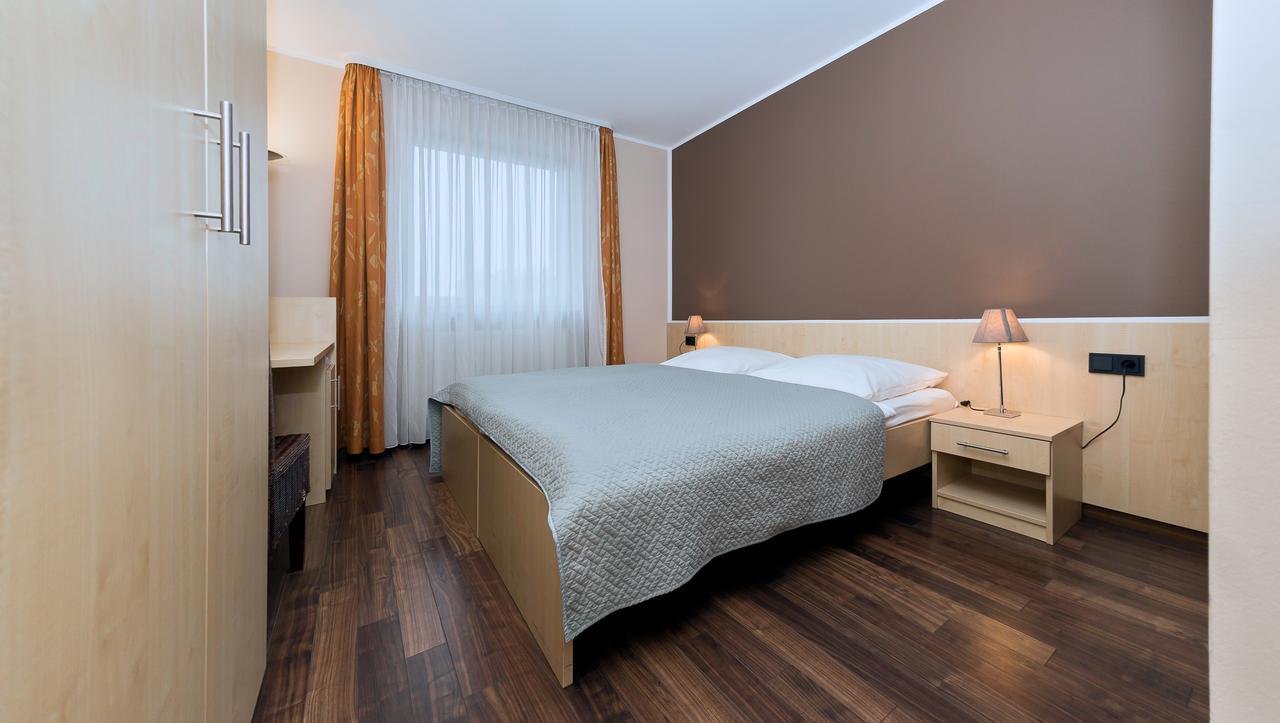 Haus Fabry Hotell Hilden Exteriör bild